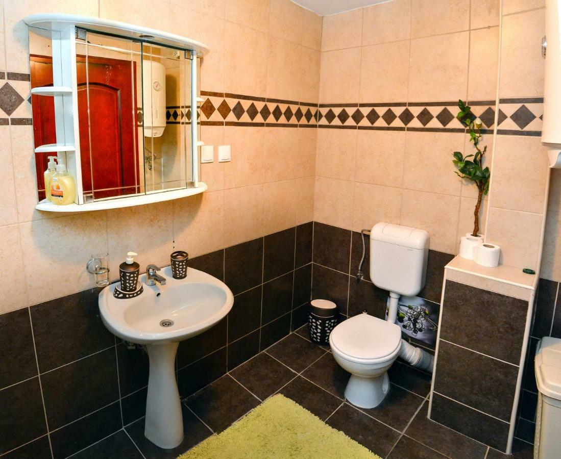 Tomas Apartments Скоп'є Екстер'єр фото