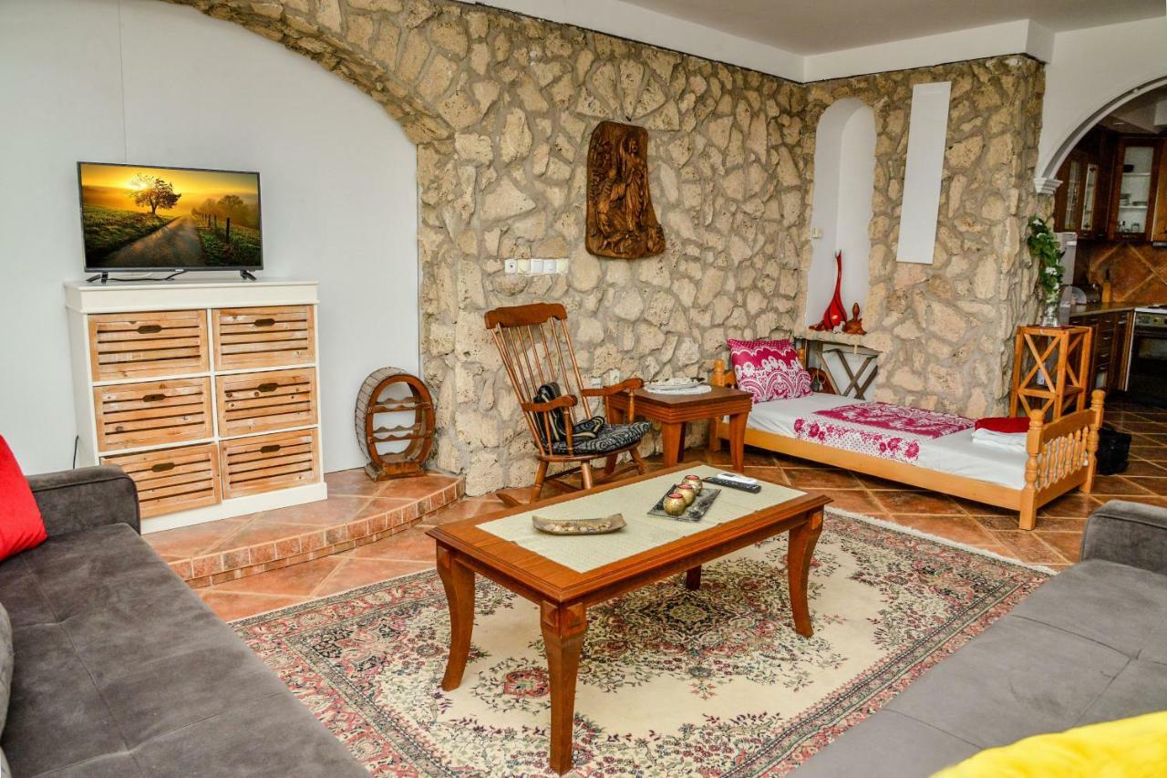 Tomas Apartments Скоп'є Екстер'єр фото